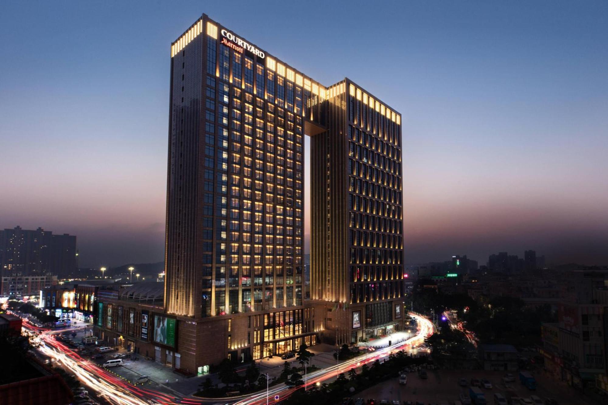 Готель Courtyard By Marriott Shunde Longjiang, Near Furniture Fair Екстер'єр фото